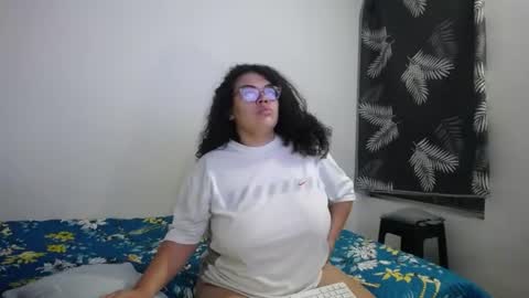 Snapshot of bianca_boobs chatting on June 14, 9:44 am Bianca Tuesday to Sunday from 2am to 6am UTC-5 online show from June 14, 9:44 am
