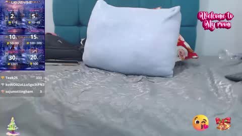 Snapshot of bianca_spear chatting on December 15, 6:51 am bianca_spear online show from December 15, 6:51 am