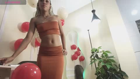 Snapshot of biancaa__18 chatting on November 20, 12:05 pm biancaa__18 online show from November 20, 12:05 pm