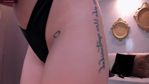 Snapshot of biancapierce_ chatting on February 17, 11:55 am Bianca Pierce online show from February 17, 11:55 am