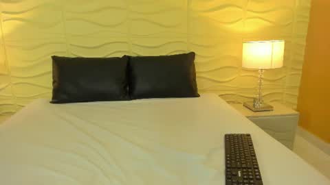 Snapshot of biancaroyalle chatting on June 11, 12:32 am Bianca Royalle online show from June 11, 12:32 am