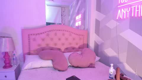 Snapshot of biancashermann chatting on March 15, 8:04 pm Bianca online show from March 15, 8:04 pm