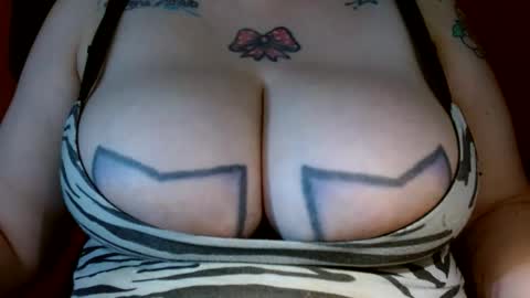 Snapshot of bianka_star_ chatting on April 15, 1:18 pm bianca online show from April 15, 1:18 pm