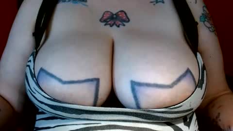 Snapshot of bianka_star_ chatting on June 2, 2:19 pm bianca online show from June 2, 2:19 pm
