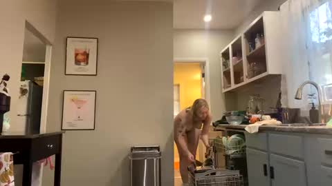 Ellie  online show from October 11, 8:51 pm