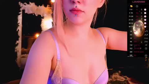 Snapshot of bibi_iva chatting on April 17, 5:43 am bibi_iva online show from April 17, 5:43 am