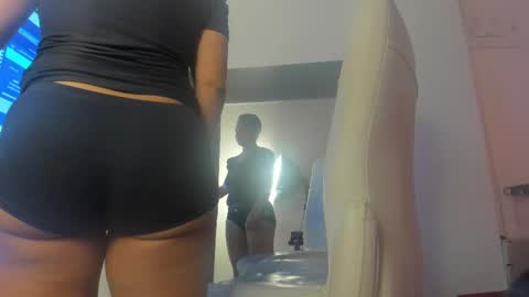 Snapshot of bibiana_js_ chatting on October 22, 11:54 am bibiana_js_ online show from October 22, 11:54 am