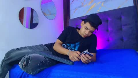 Snapshot of bick_jhonn chatting on May 30, 7:33 pm Bick Khonn online show from May 30, 7:33 pm