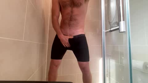 Snapshot of bicuriousbigdick chatting on March 29, 2:17 pm bicuriousbigdick online show from March 29, 2:17 pm