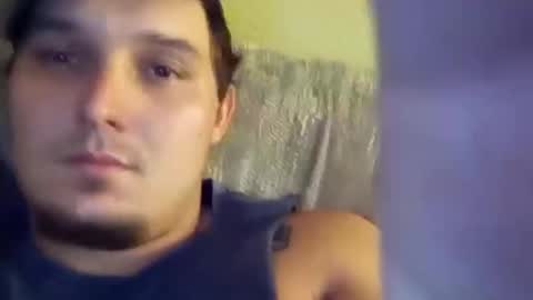 bicuriousmoman online show from September 28, 7:47 am