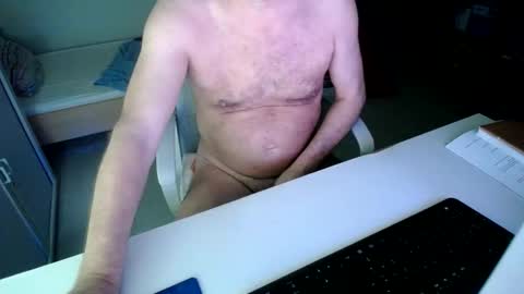 Snapshot of bien_77 chatting on February 13, 12:35 am bien_77 online show from February 13, 12:35 am