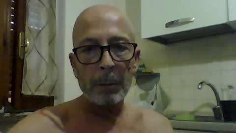 Snapshot of big23italy chatting on July 9, 4:11 pm big23italy online show from July 9, 4:11 pm