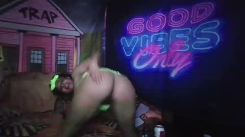 thatcoupledawg online show from March 10, 5:34 am