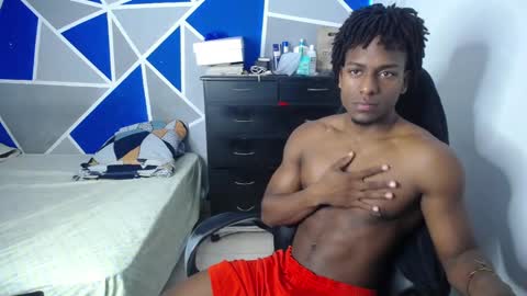 Snapshot of big_black11 chatting on October 25, 11:07 am big_black11 online show from October 25, 11:07 am