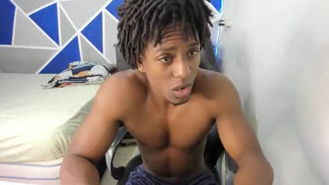 Snapshot of big_black11 chatting on December 5, 12:14 pm big_black11 online show from December 5, 12:14 pm