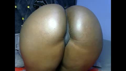 Snapshot of big_black_bootyy chatting on October 23, 1:21 pm bbw online show from October 23, 1:21 pm