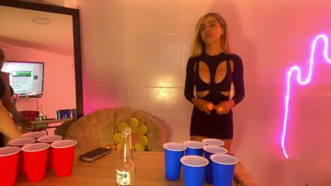 angela online show from August 1, 2:11 am