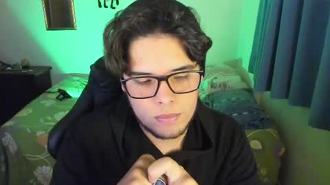 Snapshot of big_cockjughead chatting on July 24, 11:25 pm Logan Sprouse online show from July 24, 11:25 pm