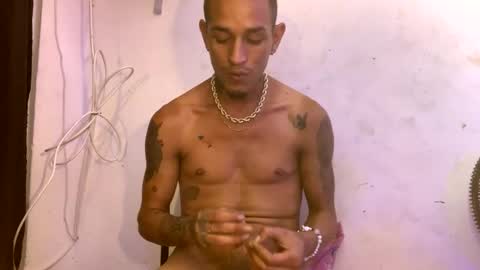 Snapshot of big_latin666 chatting on January 9, 12:57 am Stiven Leon online show from January 9, 12:57 am