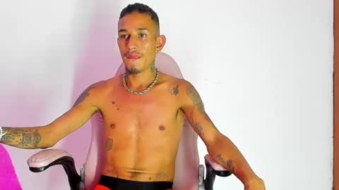 Snapshot of big_latin666 chatting on February 6, 4:42 am Stiven Leon online show from February 6, 4:42 am