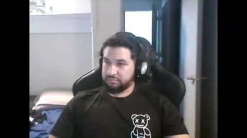 latinBoyHuge online show from March 17, 5:27 pm