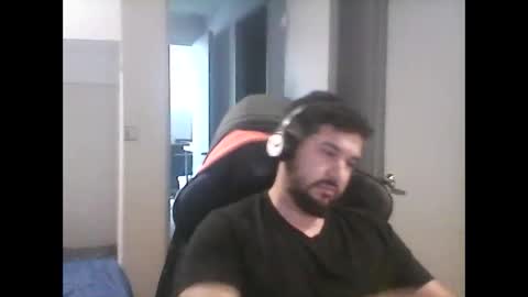 latinBoyHuge online show from April 1, 4:59 pm