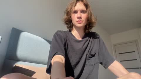 Snapshot of big_lil_small chatting on June 21, 2:08 pm big_lil_small online show from June 21, 2:08 pm