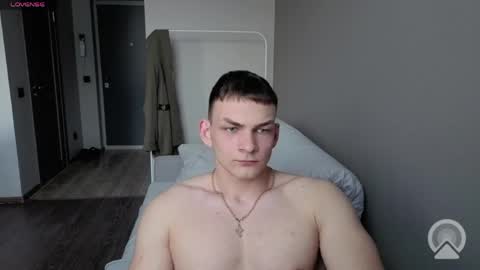 Snapshot of big_rock_edward chatting on March 29, 2:28 pm edward online show from March 29, 2:28 pm