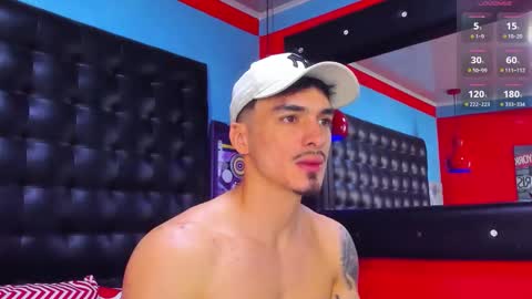 Snapshot of big_valentinhunk7 chatting on February 22, 2:37 pm big_valentinhunk7 online show from February 22, 2:37 pm