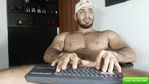 Snapshot of big_versxxx chatting on July 22, 7:49 pm Hot Versx online show from July 22, 7:49 pm