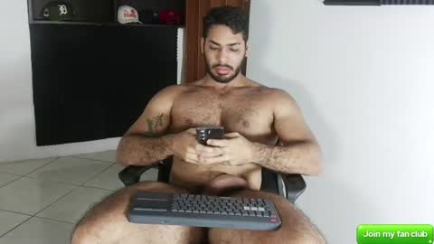 Snapshot of big_versxxx chatting on July 28, 2:13 pm Hot Versx online show from July 28, 2:13 pm