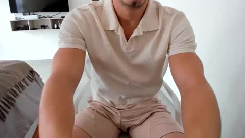  temporarily free  online show from November 25, 8:31 pm