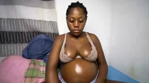 Snapshot of bigass001_ chatting on January 30, 8:53 pm bigass001_ online show from January 30, 8:53 pm