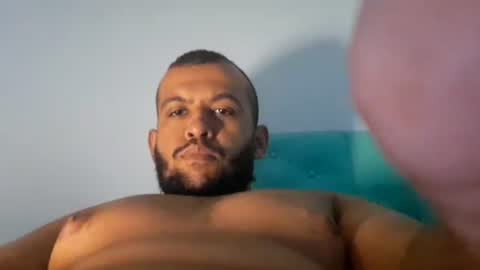 Snapshot of bigassboyfr chatting on October 21, 6:14 am bigassboyfr online show from October 21, 6:14 am