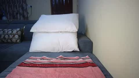 bigassslut_ online show from October 19, 3:45 pm