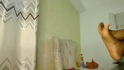 bigbaby004 online show from December 2, 2:56 pm