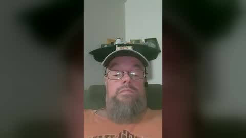 Snapshot of bigbadray69 chatting on August 1, 9:03 pm Little cock online show from August 1, 9:03 pm