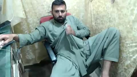 Snapshot of bigbbc999 chatting on April 6, 4:57 am arab bbc online show from April 6, 4:57 am