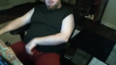 Snapshot of bigbeefydrew chatting on October 13, 10:43 pm Drew online show from October 13, 10:43 pm