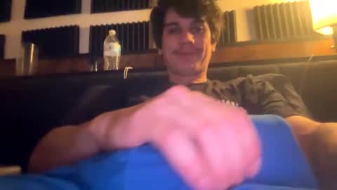 Snapshot of bigben281330 chatting on December 2, 3:12 am bigben281330 online show from December 2, 3:12 am