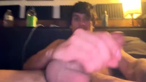 Snapshot of bigben281330 chatting on December 19, 5:20 pm bigben281330 online show from December 19, 5:20 pm