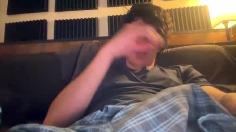 Snapshot of bigben281330 chatting on February 13, 5:42 pm bigben281330 online show from February 13, 5:42 pm