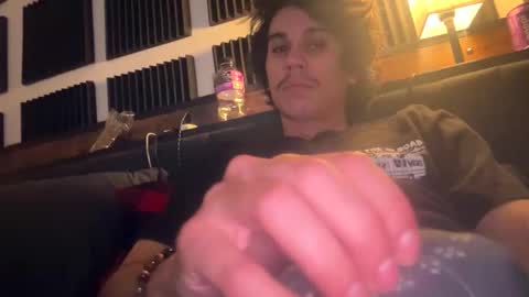 Snapshot of bigben281330 chatting on February 20, 1:46 am bigben281330 online show from February 20, 1:46 am