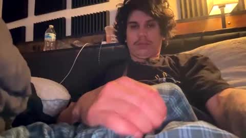 Snapshot of bigben281330 chatting on February 24, 12:19 am bigben281330 online show from February 24, 12:19 am