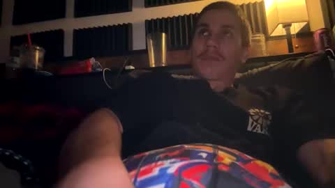 Snapshot of bigben281330 chatting on March 3, 4:46 pm bigben281330 online show from March 3, 4:46 pm