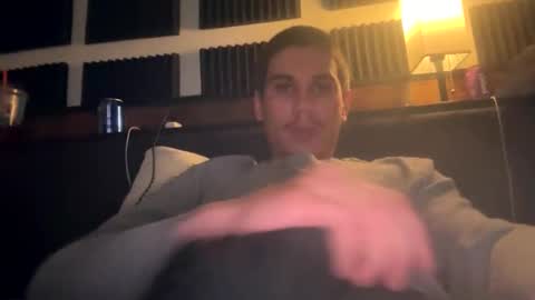 Snapshot of bigben281330 chatting on March 6, 7:32 pm bigben281330 online show from March 6, 7:32 pm