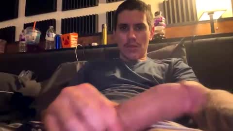 Snapshot of bigben281330 chatting on March 9, 10:25 pm bigben281330 online show from March 9, 10:25 pm