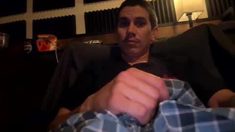 Snapshot of bigben281330 chatting on March 12, 1:34 am bigben281330 online show from March 12, 1:34 am