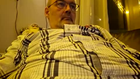 bigbibear88 online show from December 8, 7:32 pm