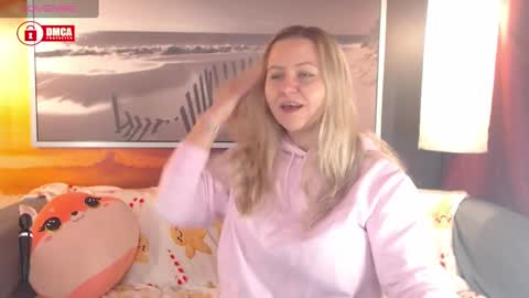 BigBoobsArri online show from December 17, 8:12 am